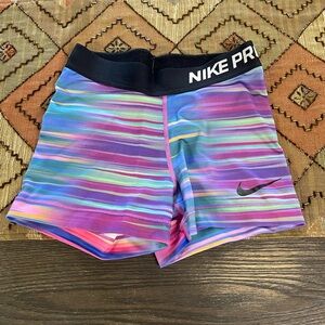 Nike Pro Multicolor Women's Shorts